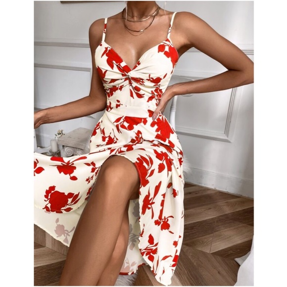BellanBlue Dresses & Skirts - Boho Floral Print Open Back Tie Midi Dress